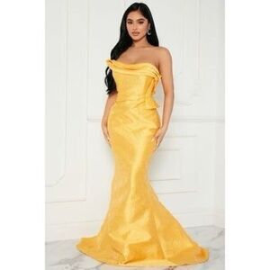 Beautiful yellow gown